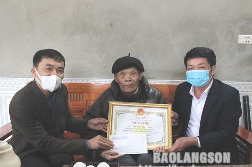 Chúc thọ, mừng thọ người cao tuổi tại huyện Lộc Bình và thành phố Lạng SơnTin khácXét tặng danh hiệu 'Công dân Lạng Sơn ưu tú': Tôn vinh những tấm gương điển hìnhNỗ lực thực hiện Nghị quyết số 116