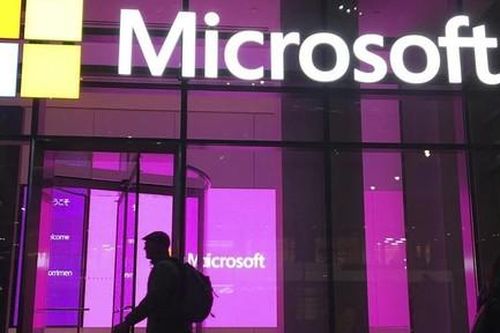 Microsoft soán ngôi Apple thành công ty giá trị nhất thế giới