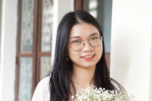 Nữ sinh đạt điểm tốt nghiệp cao nhất miền Bắc, thành thạo 2 ngoại ngữ