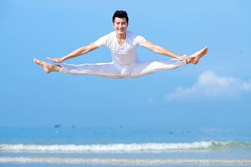 Ca sĩ Phi Hùng tiết lộ cơ duyên 12 năm gắn bó với nghề múa