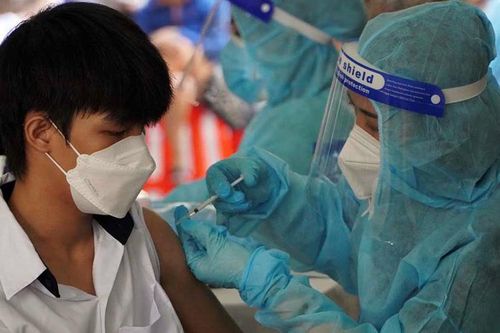 Trường hợp nào trì hoãn tiêm vaccine cho trẻ?