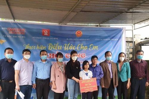 Báo Giáo dục và Thời đại khởi công xây dựng 2 căn nhà cho học sinh có hoàn cảnh khó khăn