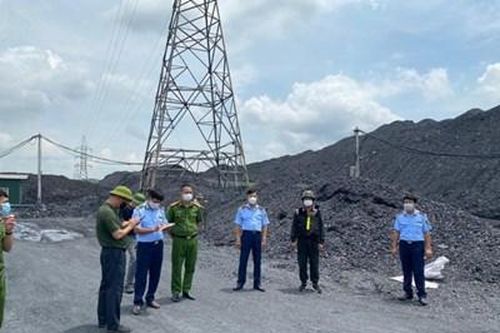 Xử phạt 5 cá nhân, 2 doanh nghiệp và tịch thu hàng chục nghìn tấn than không rõ nguồn gốc