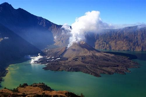 Chiêm ngưỡng những kỳ quan thiên nhiên đẹp mê đắm của Indonesia