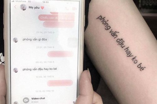 Hình xăm 6 từ trên tay và câu chuyện về tin nhắn cuối cùng của mẹ gửi con gái khiến tất cả nhói tim