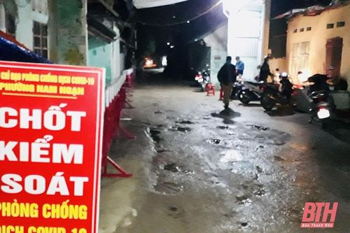 TP Thanh Hóa truy vết được 44 F1 liên quan đến 4 ca mắc COVID-19 mới ở phường Đông Lĩnh và Nam Ngạn