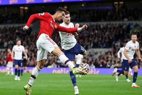 Tottenham - Man United 0-3: Ronaldo tỏa sáng cứu Soslkjaer, Cavani và Rashford giúp Quỷ đỏ thắng tưng bừng