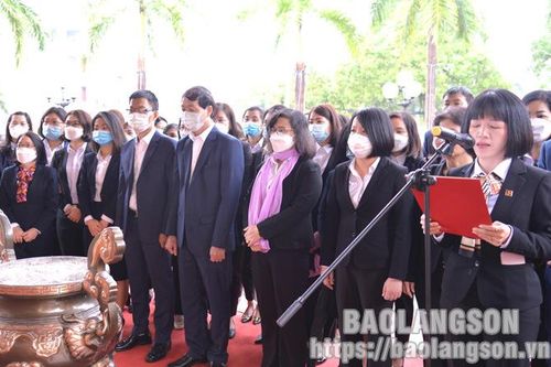 Đảng ủy Ngân hàng Nông nghiệp và Phát triển nông thôn Lạng Sơn: Tổ chức sinh hoạt chuyên đề ngoại khóa cho hơn 50 cán bộ, đảng viênTin khácLập thành tích chào mừng kỷ niệm 190 năm thành lập tỉnh: Điểm nhấn từ phong trào thi đua đặc biệtXét tặng danh hiệu 