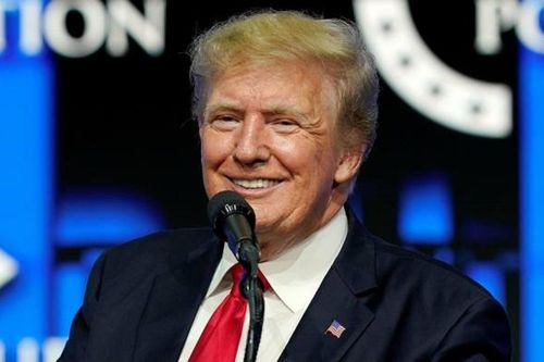 Tin tặc Nga tiết lộ hồ sơ mua bán kim cương của ông Trump, Thái tử Ả Rập Xê-út