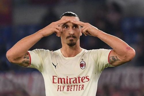 Ibra tỏa sáng giúp Milan đánh bại Roma