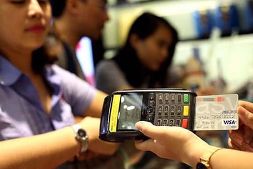 Đặt mục tiêu đến năm 2025, 80% người dân từ 15 tuổi trở lên có tài khoản ngân hàng