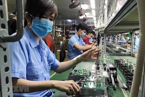 Thu hút FDI tăng, niềm tin nhà đầu tư quay trở lại