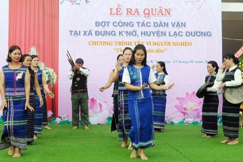 Đổi mới công tác dân vận trong vùng đồng bào dân tộc thiểu số ở Lạc Dương