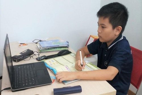 Nhiều địa phương tạm dừng học trực tiếp do dịch Covid-19 phức tạp