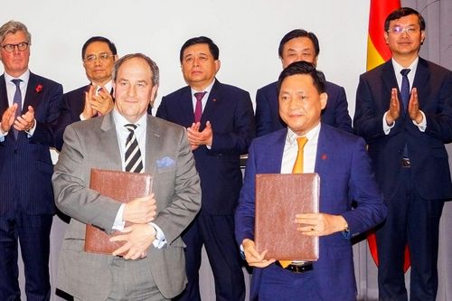 Tập đoàn Giáo dục Văn Lang hợp tác với nhiều ĐH và doanh nghiệp tại châu Âu