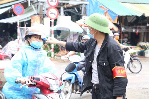Chợ đầu mối lớn nhất Bắc Trung Bộ chính thức mở cửa trở lại