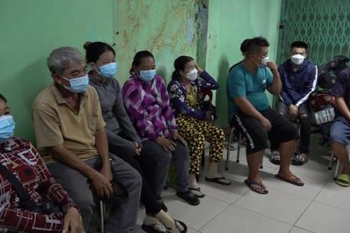 TPHCM: Điều tra làm rõ nhóm đối tượng thu phí đỗ xe trái phép