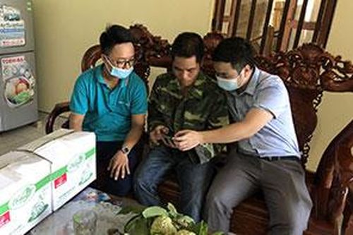 Khắc phục khó khăn, từng bước hoàn thành mục tiêu chuyển đổi sốTin khácPhát huy truyền thống đoàn kết, quyết tâm xây dựng tỉnh Lạng Sơn phát triển nhanh, bền vữngLập thành tích chào mừng kỷ niệm 190 năm thành lập tỉnh: Điểm nhấn từ phong trào thi đua đặc 