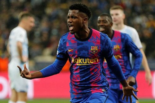 Fati tỏa sáng giúp Barca thắng trận tại Champions League