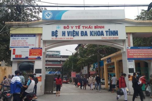 Thái Bình: Hàng trăm bệnh nhân 'sơ tán' khi máy chạy thận gặp sự cố