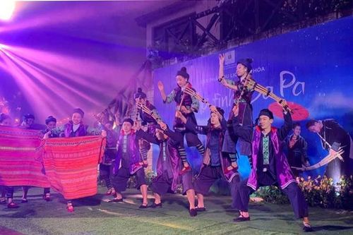 Lào Cai lùi thời gian tổ chức Chương trình Tái hiện không gian 'Chợ tình Sa Pa' đến 19-21/11