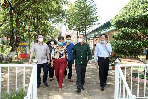 Chủ tịch UBND tỉnh Lâm Đồng Trần Văn Hiệp kiểm tra một số dự án tại Đam Rông