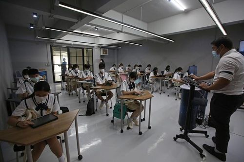 Nới lỏng hạn chế, không thể nới lỏng cảnh giác
