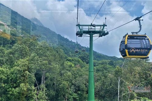 Sau nửa tháng mở lại, cáp treo núi Bà Đen dừng chạy, chờ đến Tết