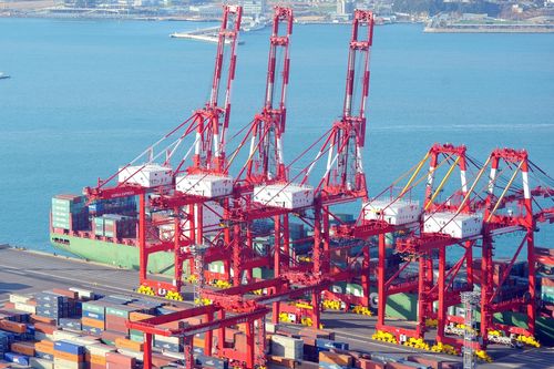 Hàn Quốc ra mắt nhóm đặc trách an ninh kinh tế đối phó với đại dịch