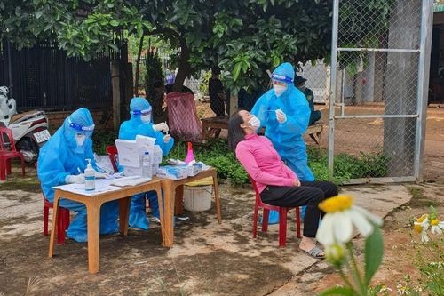 Buôn Ma Thuột phong tỏa tạm thời các xã, phường để xét nghiệm toàn dân