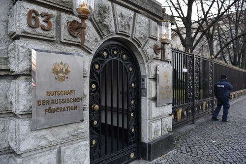 Điệp viên tử vong bên ngoài Đại sứ quán Nga ở Berlin