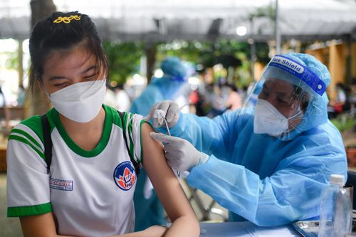 4 lầm tưởng về vaccine Covid-19 cho trẻ