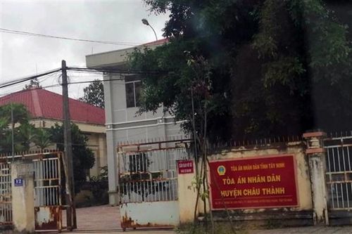 Tây Ninh: Hai cựu 'quan tòa' lãnh án vì… tham ô