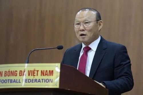 Đến lúc HLV Park Hang Seo mặc 'áo giáp'