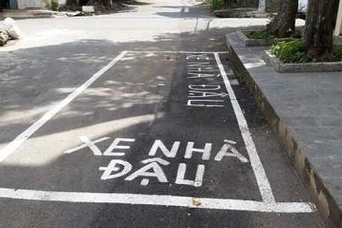Kẻ vạch dưới lòng đường trước nhà làm chỗ đỗ xe riêng có phạm luật?