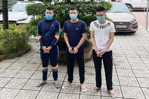 2 băng 'đầu gấu' thanh toán nhau lúc 1h sáng