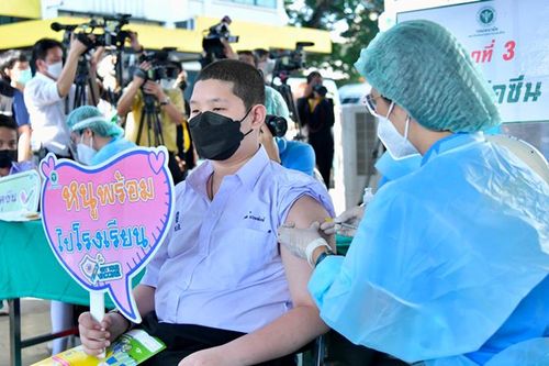 80% học sinh Thái Lan được tiêm 1 mũi vaccine ngừa Covid-19