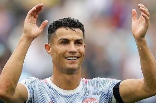 Chuyển nhượng cầu thủ: Ramos không rời Paris; Ronaldo gắn bó với Man Utd dài hơn 2 năm; Real Madrid ký mới Vinicius