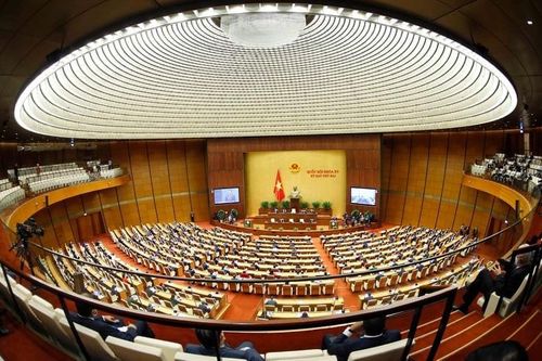 Hôm nay 8/11, Quốc hội họp và thảo luận về lùi thời điểm cải cách tiền lương