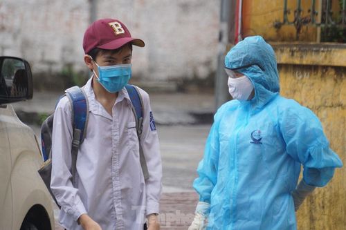 Xuất hiện 2 ca F0, hàng vạn học sinh ở Hải Phòng tạm dừng đến trường