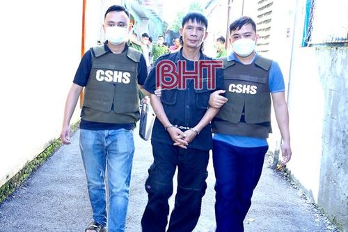 Hà Tĩnh: Bắt khẩn cấp ổ nhóm cho vay, đòi nợ thuê do 'Dũng ba sẹo' cầm đầu