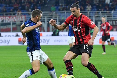 AC Milan và Inter Milan 'bất phân thắng bại' trên sân San Siro