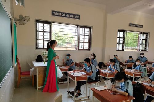 TPHCM: Phát hiện ca dương tính sau khi đón học sinh trở lại trường