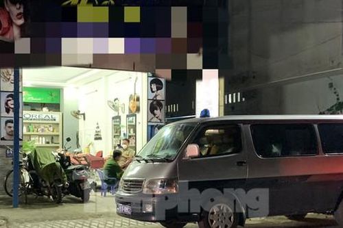 Nam thanh niên ôm vết thương tới bệnh viện, khai đã đâm chết bạn gái
