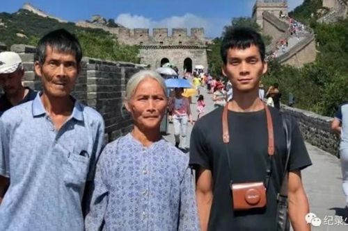 Câu chuyện thi đại học 13 lần để được vào đại học danh tiếng gây tranh cãi