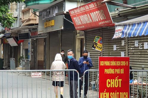 Hà Nội: Cận cảnh phong tỏa 'ổ dịch' Phú Đô