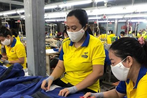 Nên chuyển vốn đầu tư công sang hỗ trợ doanh nghiệp