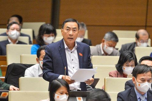 Đại biểu tái chất vấn Bộ trưởng Y tế về loạn giá xét nghiệm