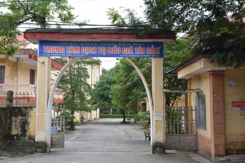 Phê chuẩn khởi tố Giám đốc Trung tâm Dịch vụ đấu giá tài sản tỉnh Yên Bái