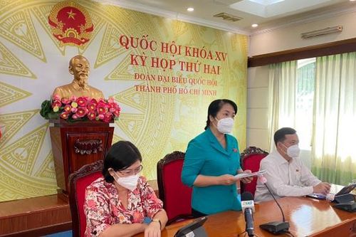 Khắc phục bất cập về nhân lực y tế cơ sở